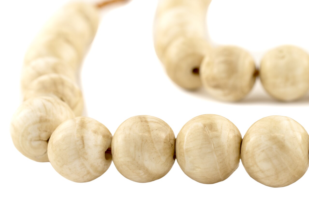 The Bead Chest Naga Conch Shell Beads - Full Strand of Genuine Natural Ocean Seashell Beads from Nepal (Round 20mm, Vintage)